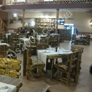   Столы и стулья под старину для кафе