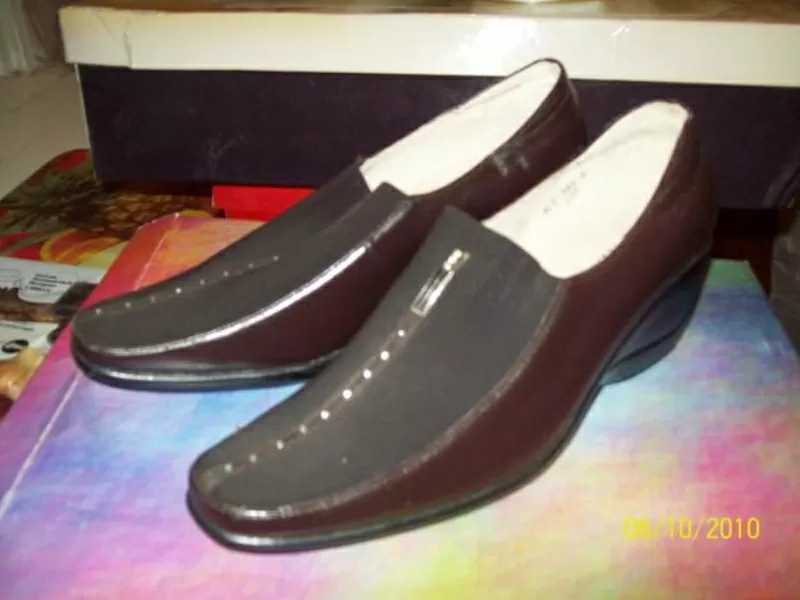 Продам новые туфли для женщины